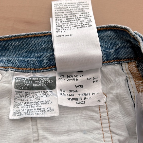 Levi's 501 shorts - Picture 5 of 7